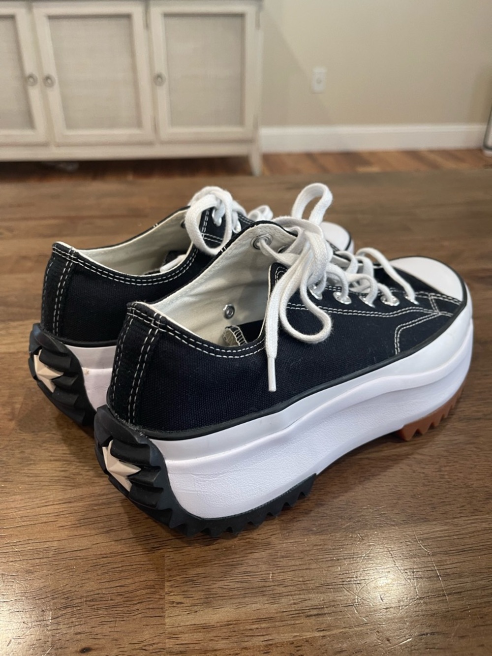 Platform Lug-Sole Low-Top Canvas Sneakers - Black/White